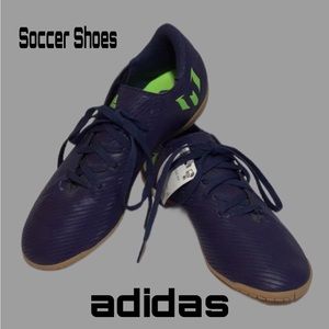 NWT‎ Adidas Nemeziz Messi 19.4 (Size 5.5 Junior Male), Messi logo